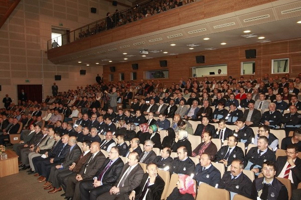 Başkan Köşker Belediye Personeliyle Bir Araya Geldi