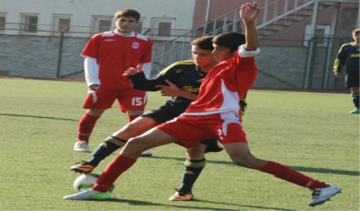 Çanakkale\'de U-11 Miniminikler Futbol Şenliği Başlıyor