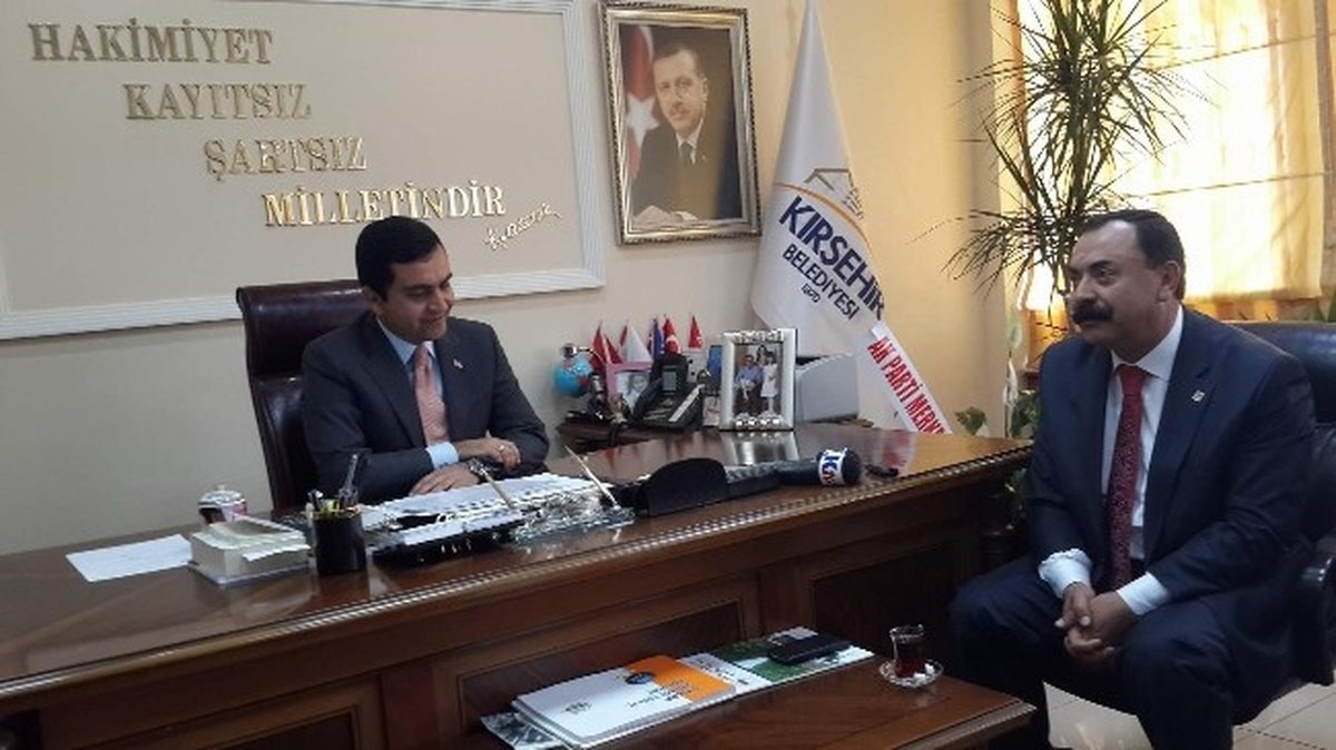 CHP Heyeti Belediye Başkanına Hayırlı Olsun Ziyaretinde Bulundu