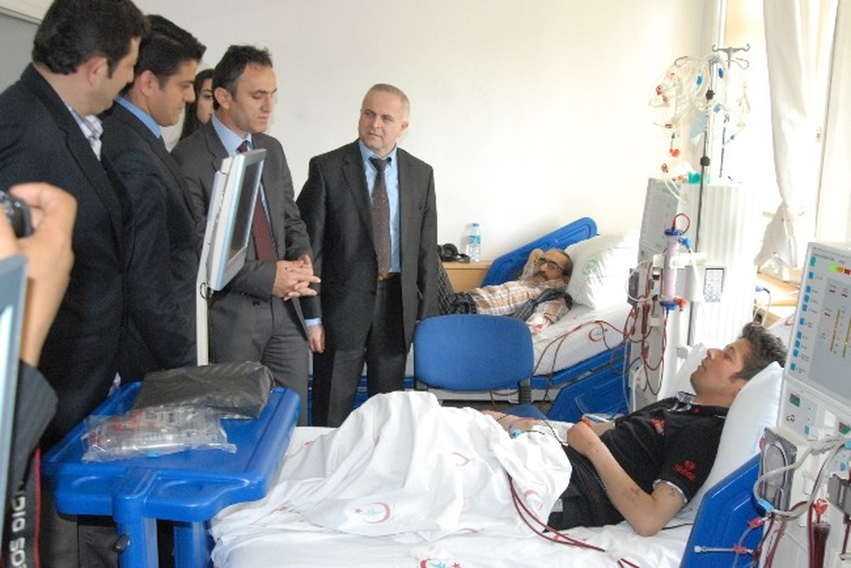 Diyaliz Hastalarına Okuma-Yazma Kursu