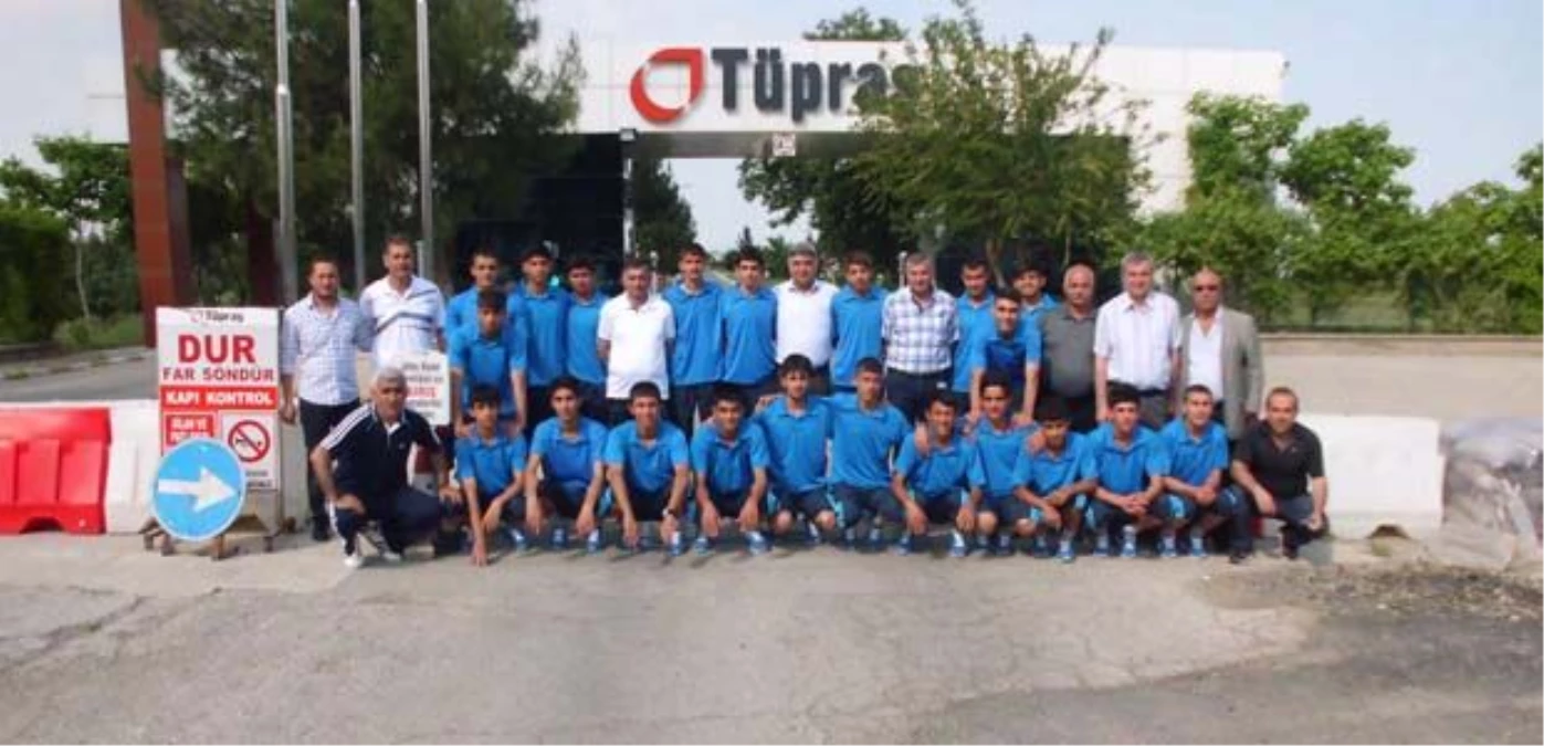 Gençlerin Şampiyonu Tüpraşspor