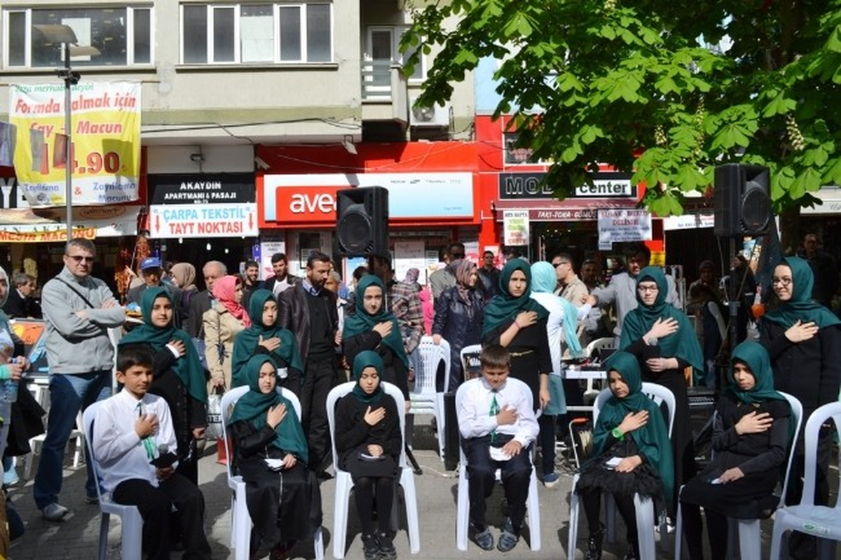 İmam Hatip Ortaokulları Platformu\'ndan "Kutlu Doğum" Etkinlikleri