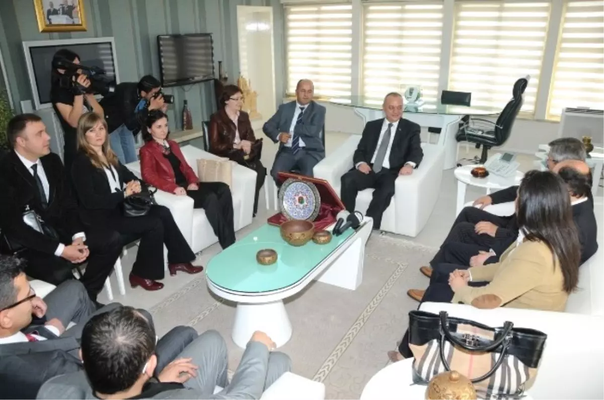 Manisa Baro Başkanı Zeynel Balkız\'dan Başkan Ergün\'e Ziyaret