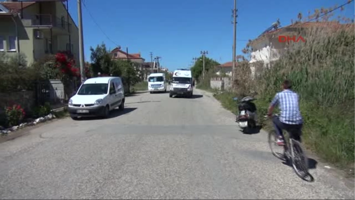 Fethiye\'de Motosiklet Sürücüsünü Kaskı Korudu