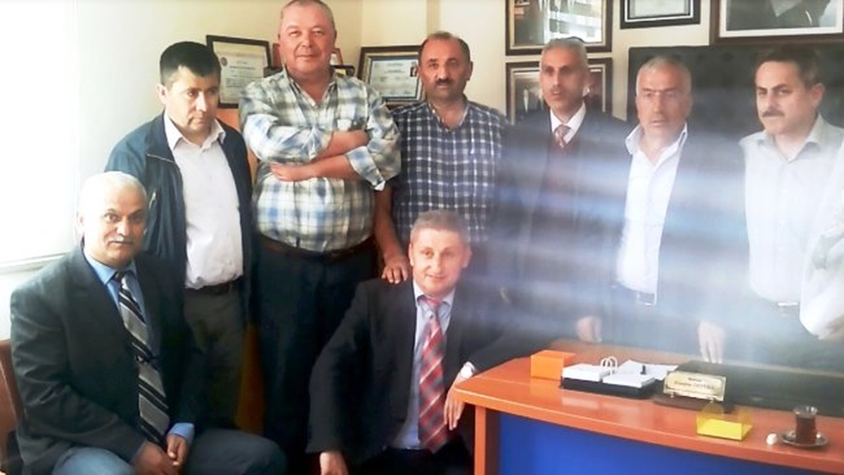 Muhtar Öztürk\'ü İlk Mesai Arkadaşları Kutladı