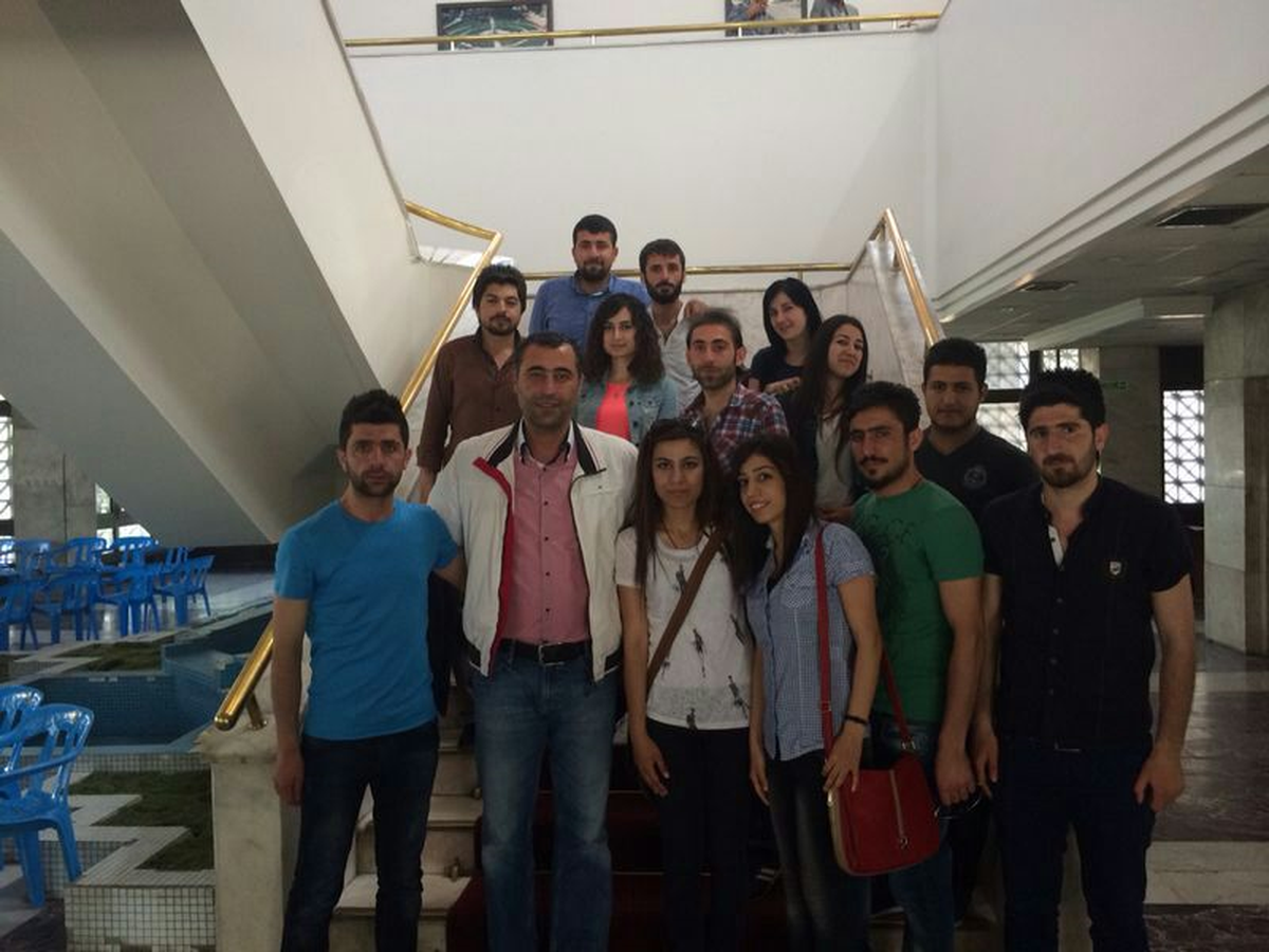 Öğrenciler Başkan Özdemir\'i Kutladı