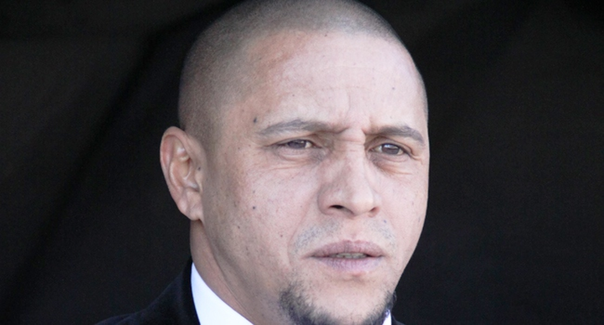 Otyakmaz ve Roberto Carlos\'tan İşyeri Açılışı