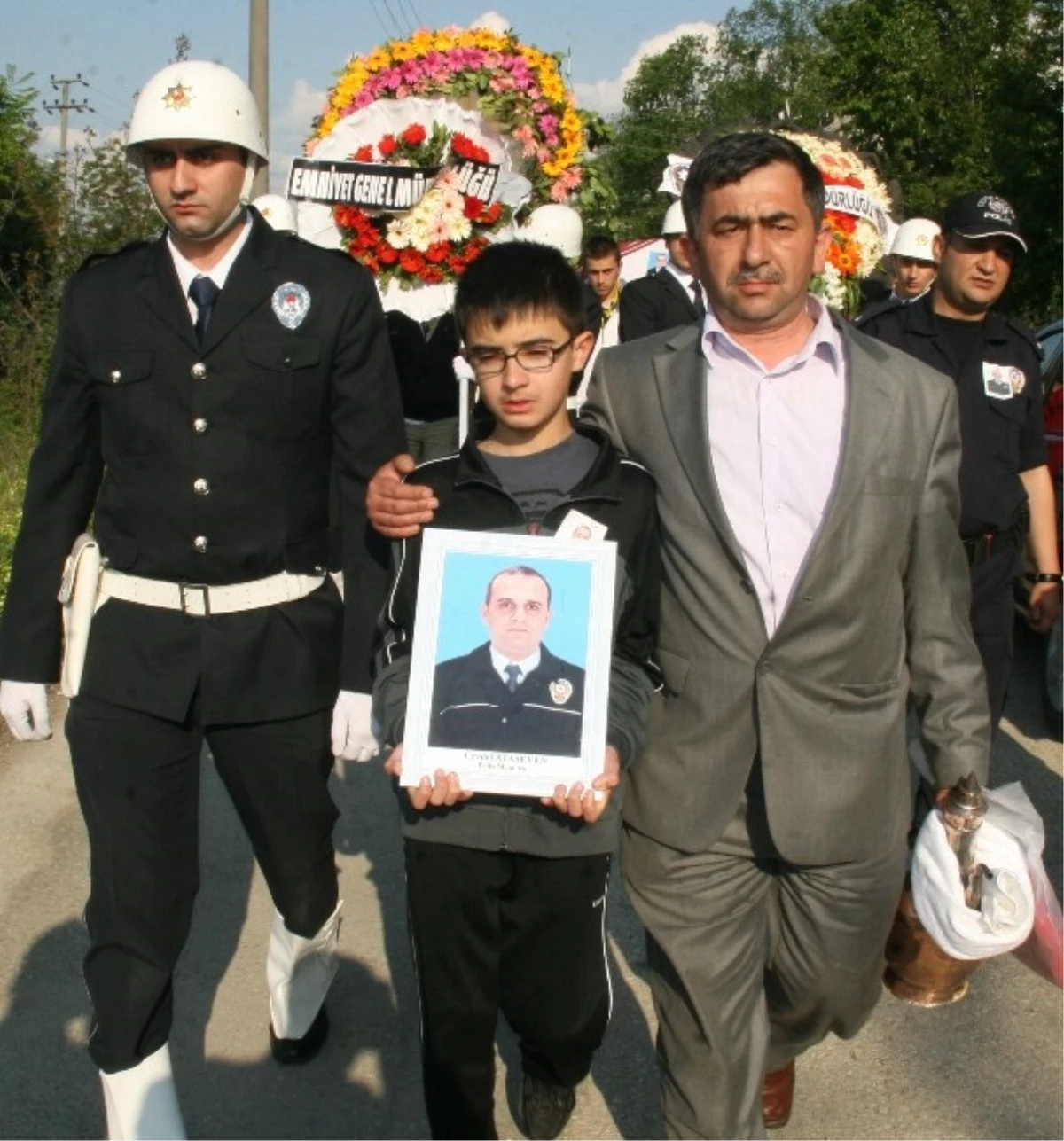 Polis Cevdet Ataseven Düzce\'de Toprağa Verildi
