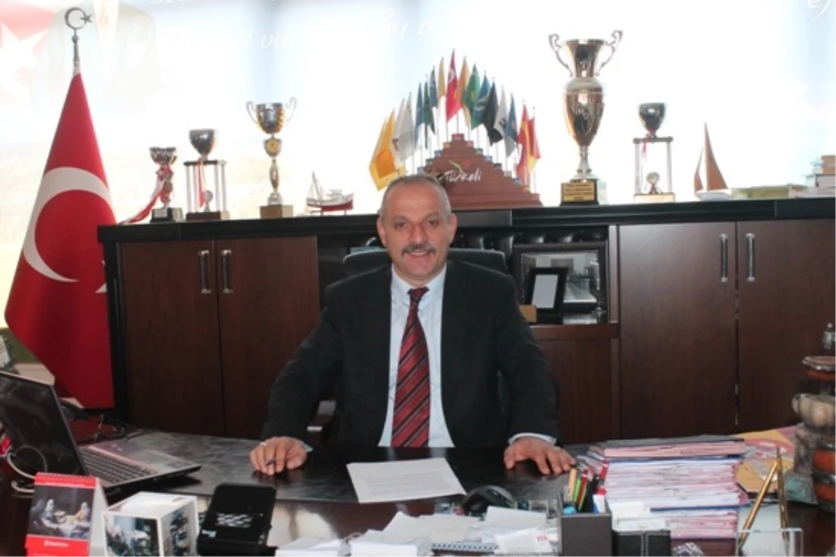Türkeli Belediye Başkanı Özcan\'dan 23 Nisan Mesajı