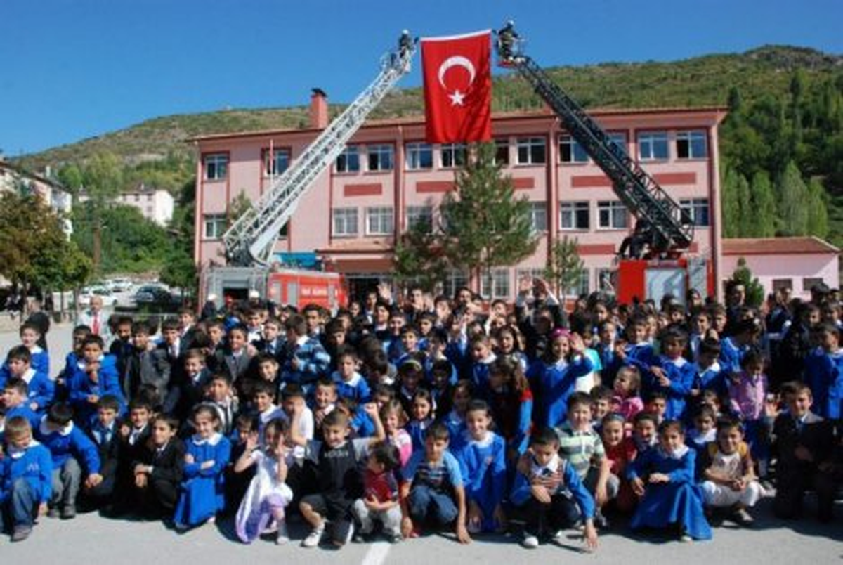 23 Nisan Ulusal Egemenlik ve Çocuk Bayramı\'na Doğru