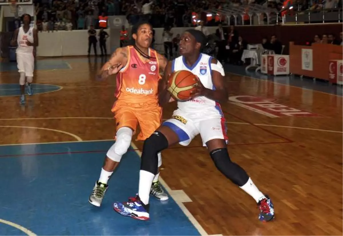 Adana Botaş - Galatasaray Odeabank: 43-65