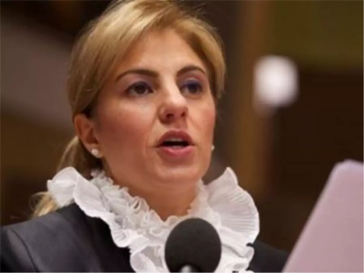 AK Parti Bursa Milletvekili Kara, Trafik Kazasında Yaralandı