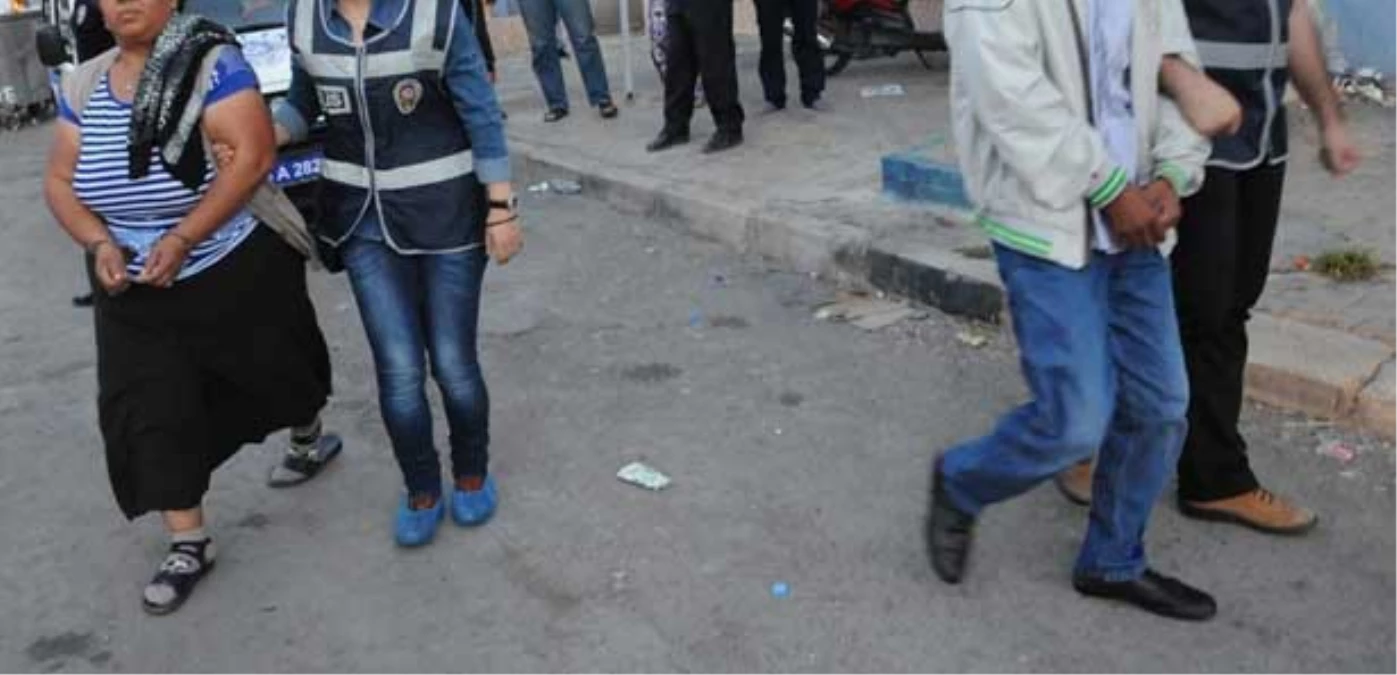 Ankara\'da Şafak Operasyonu: 30 Gözaltı