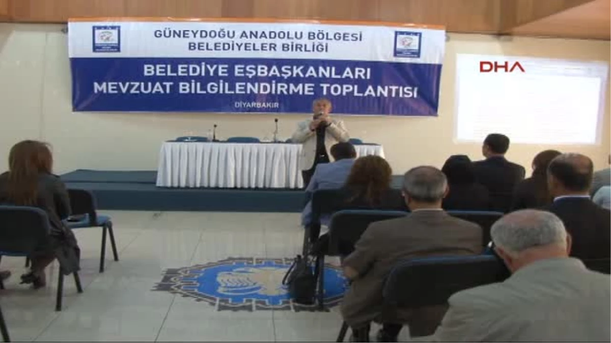 BDP\'li Başkanlara Demokratik Özerklik ve Mevzuat Semineri