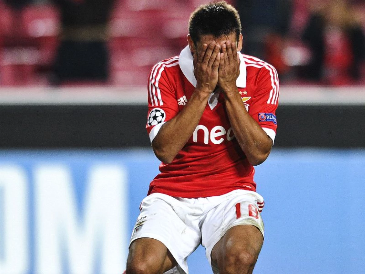 Benfica\'da Salvio Şoku