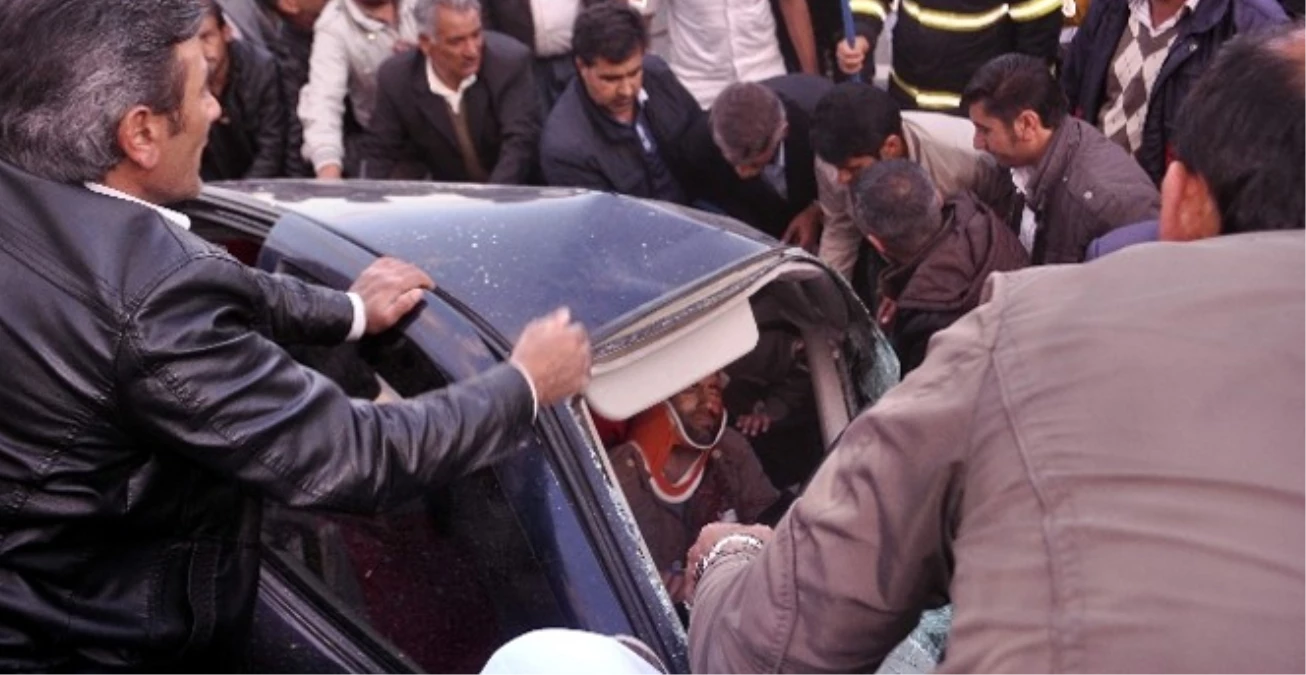 Erciş\'te Trafik Kazası: 6 Yaralı