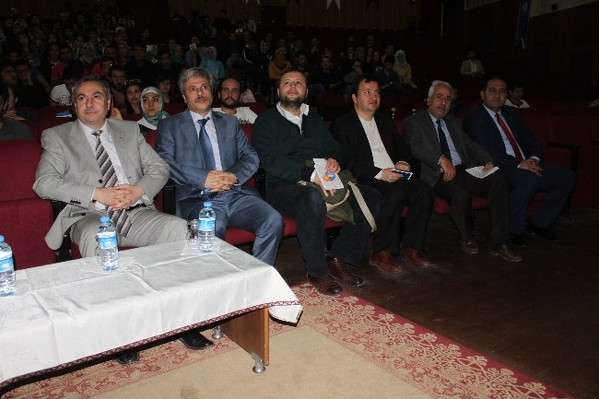 Fırat Üniversitesi\'nde Sertifikalı Gönüllülük Eğitimi