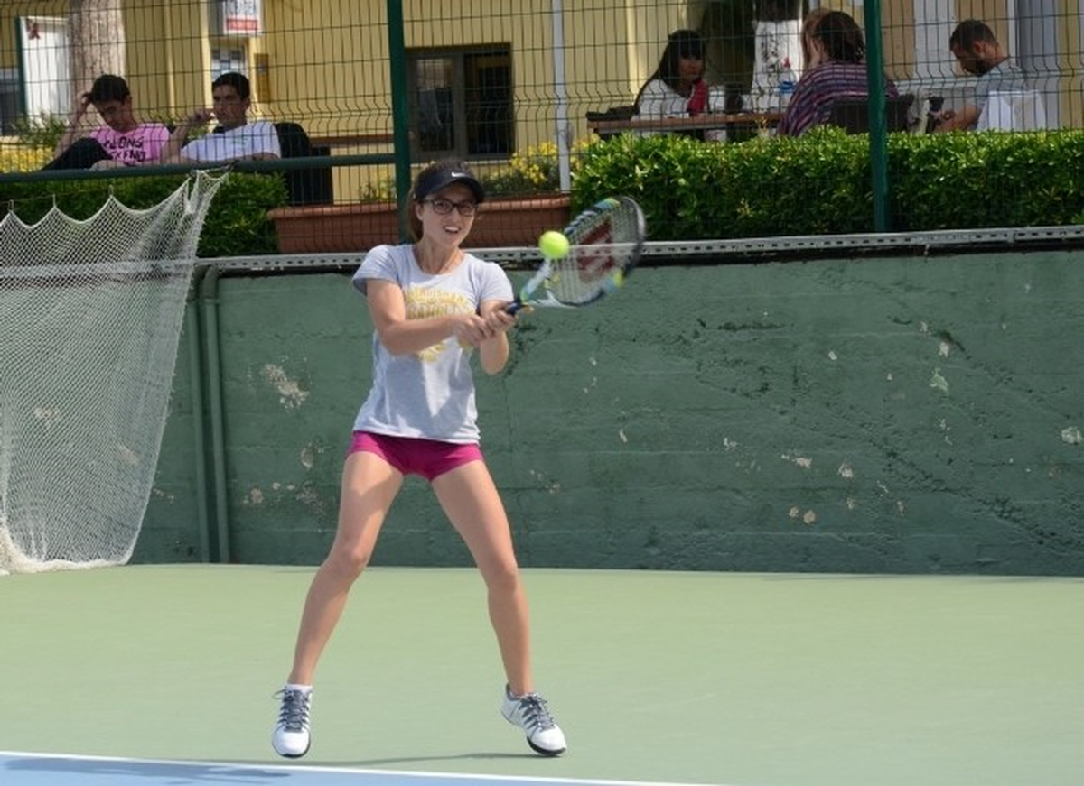 Liselerarası Yarı Final Tenis Müsabakaları