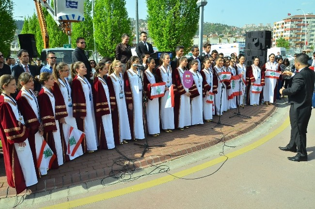 Lübnanlı Çocuklardan İstiklal Marşı Sürprizi