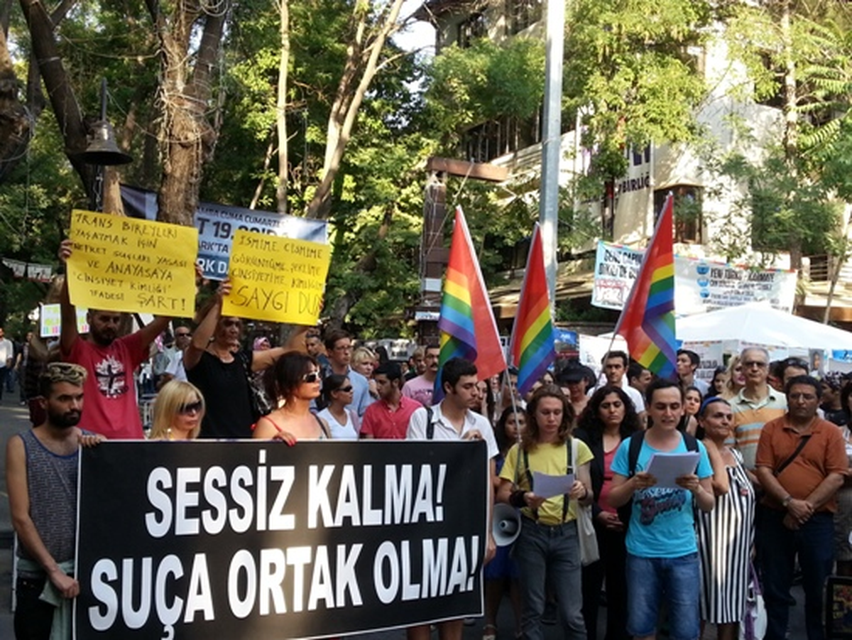 Öldürülen Travesti İçin Beyoğlu\'nda Eylem