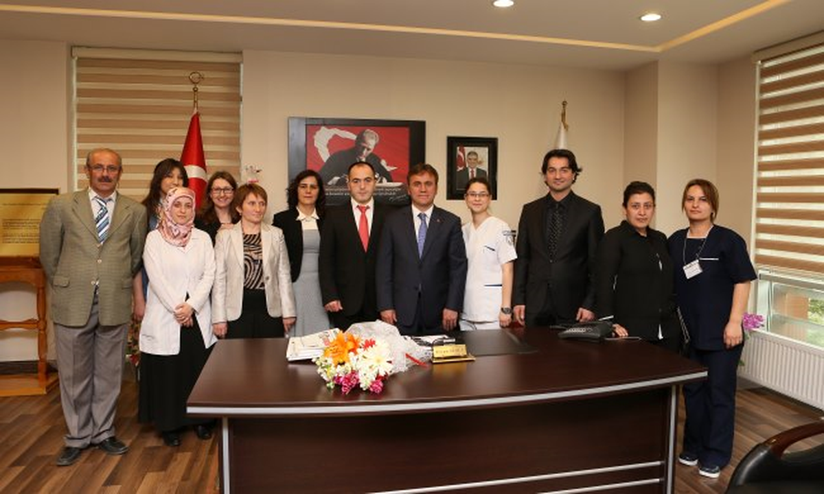 Sağlık Çalışanları Başkan Çimen\'i Ziyaret Etti