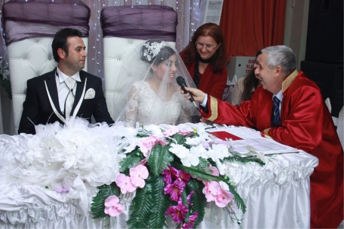 Söke Belediye Başkanı Süleyman Toyran İlk Nikahını Kıydı