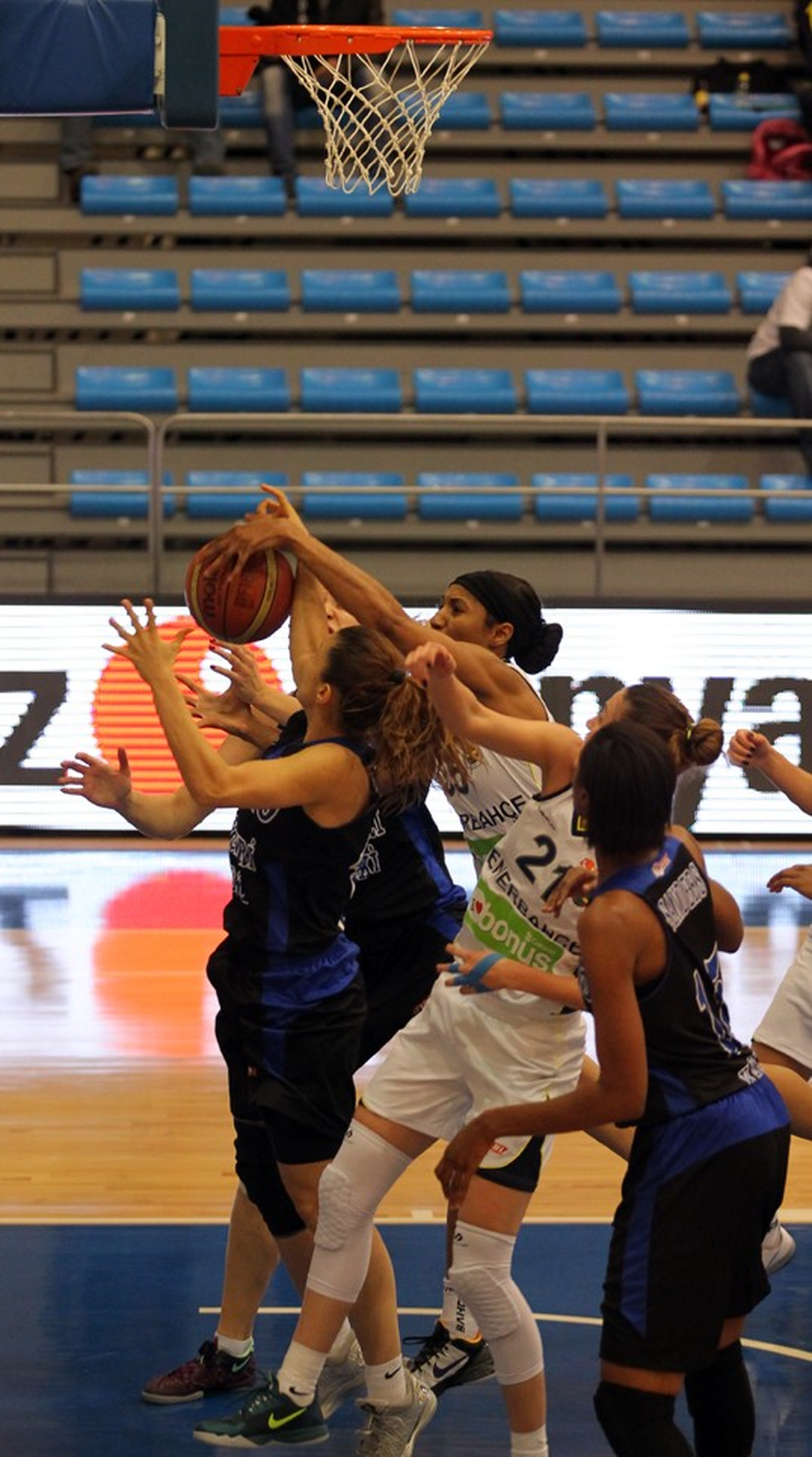 Kayseri KASKİ: 63 Fenerbahçe: 71