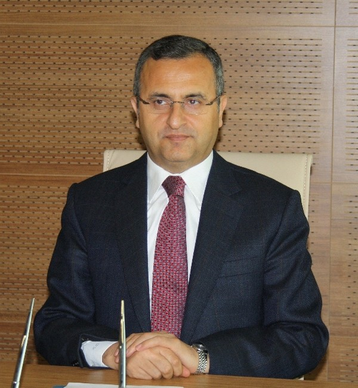 Denizli Valisi Demir\'den 23 Nisan Mesajı
