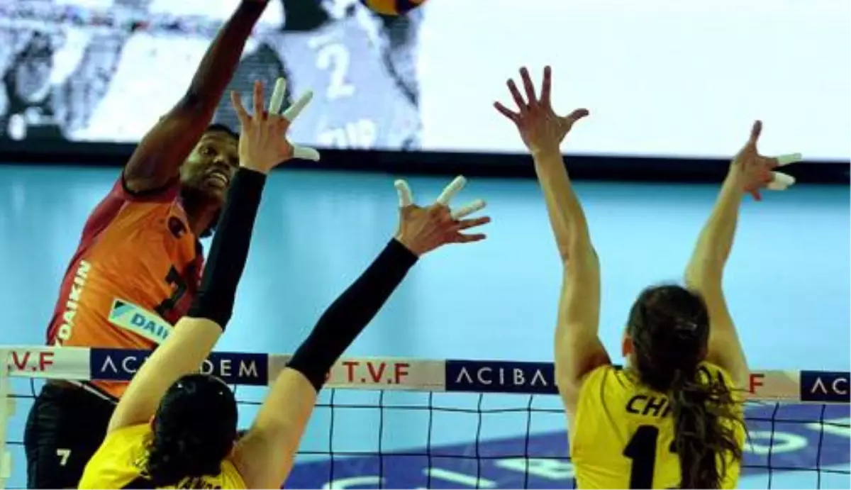 VakıfBank: 3 Galatasaray Daikin: 2