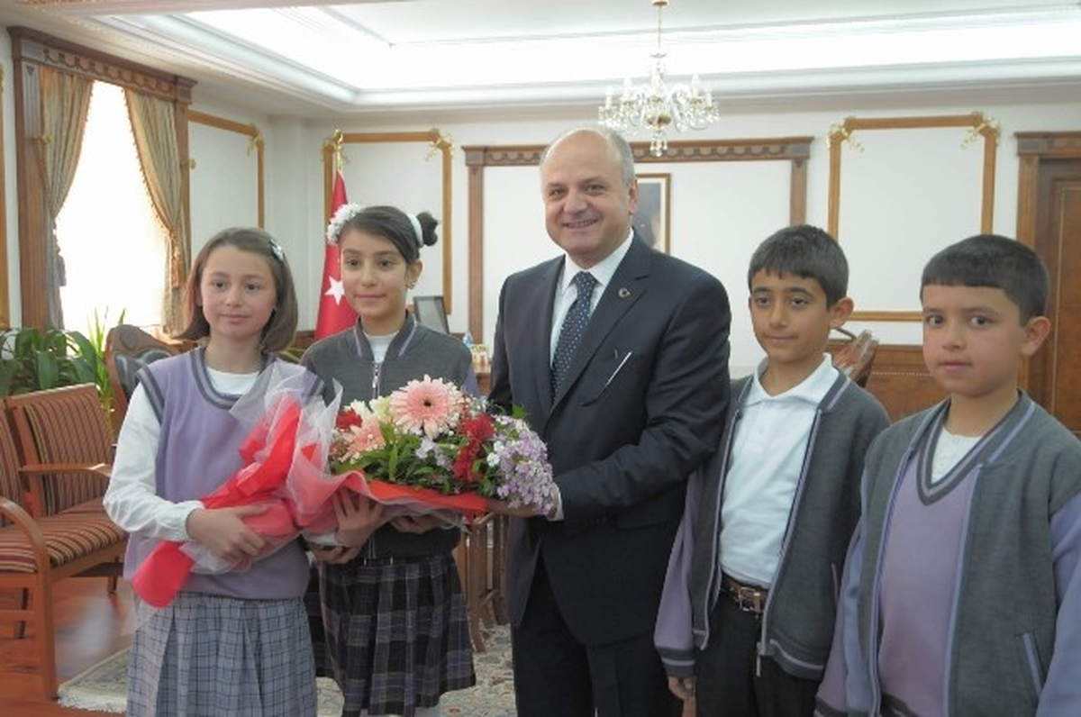 23 Nisan Ulusal Egemenlik ve Çocuk Bayramı