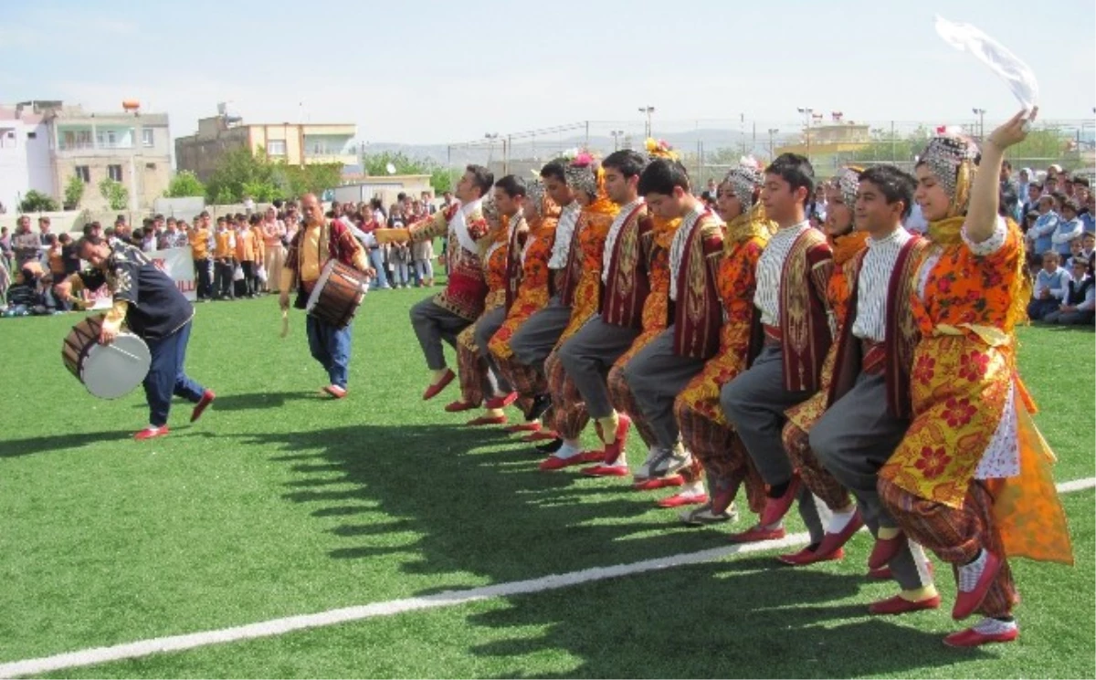 Araban\'da 23 Nisan Ulusal Egemenlik ve Çocuk Bayramı Coşkuyla Kutlandı