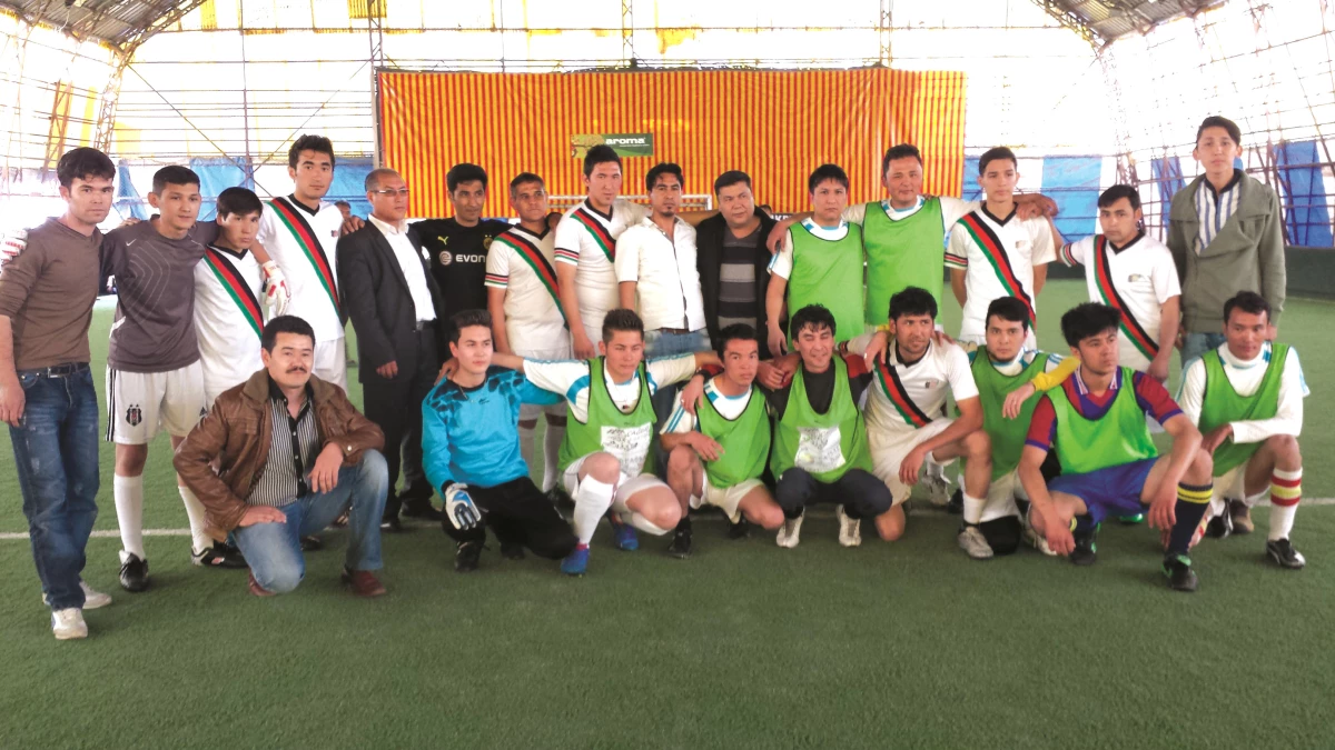 Batmandaki Afgan Sığınmacılar Futbol Takımı Kurdu