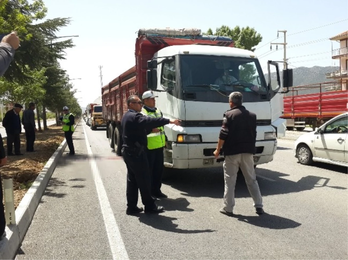 Burdur\'da Trafik Kazası: 1 Ölü