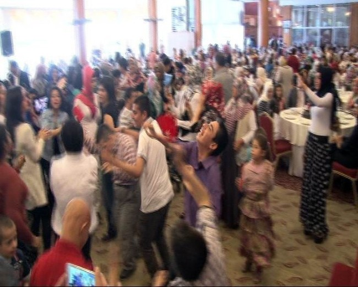 Engelli Çocuklar, 23 Nisanı Eğlenerek Kutladı