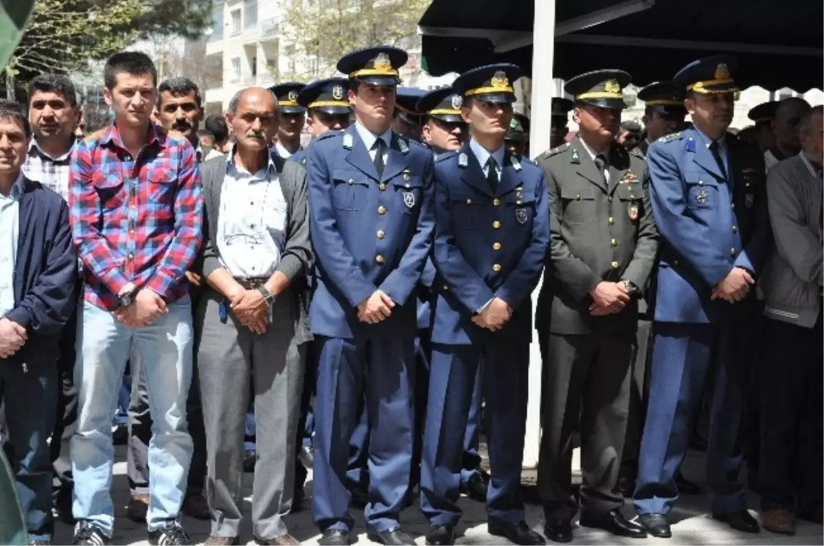 Kalp Krizi Geçirerek Hayatını Kaybeden Gazi Son Yolculuğuna Uğurlandı