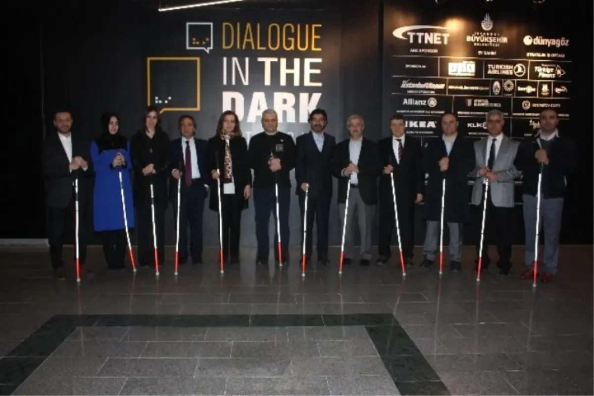 "Karanlıkta Diyalog" Sergisinde TTNET\'lilere Özel İndirim