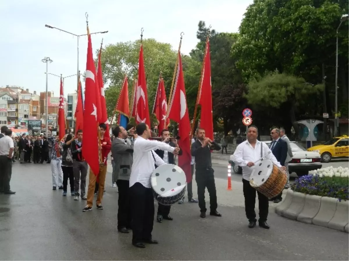 Kırklareli\'de Çocuk Bayramı Davullu Zurnalı Başladı