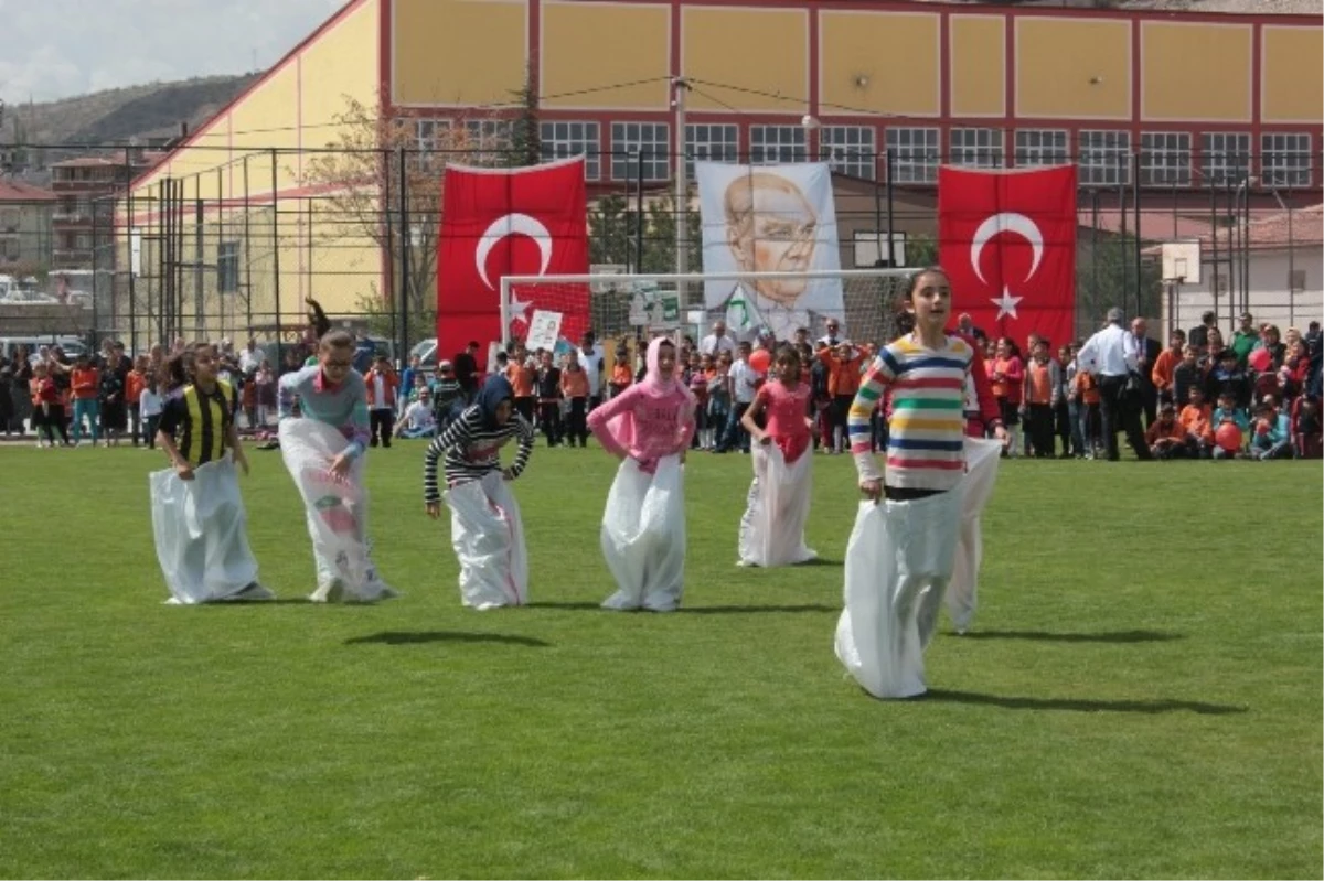 Nevşehir\'de 23 Nisan Coşkusu