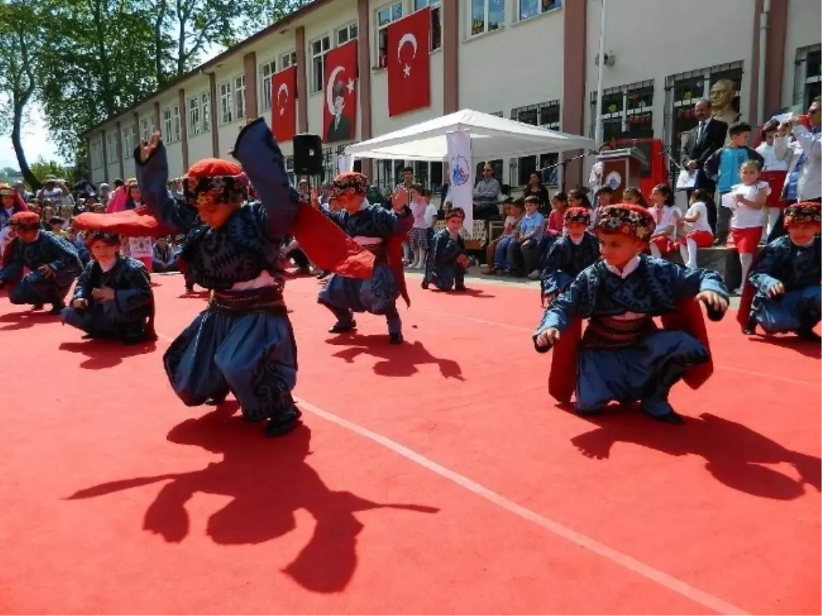 Şehit Ahmet Akyol\'da 23 Nisan Coşkusu