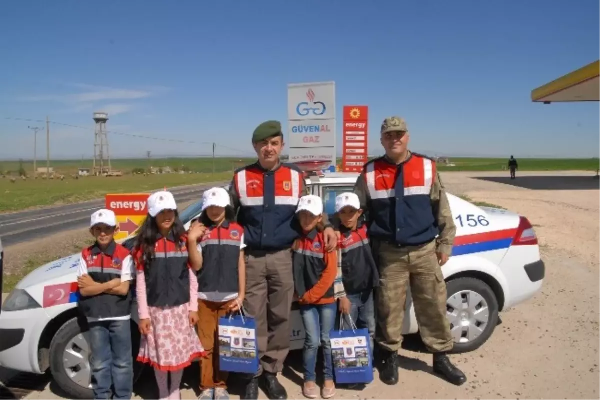 Trafik Uygulama Yetkisi Küçük Jandarmalara Verildi