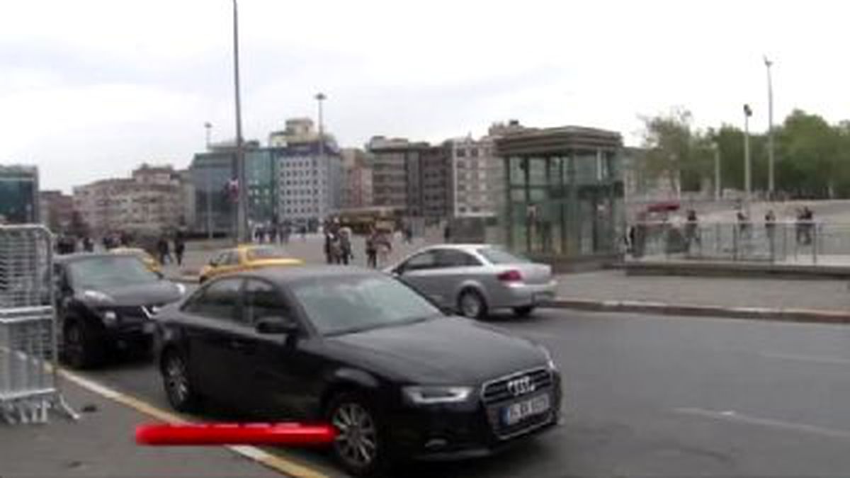1 Mayıs Bariyerleri Taksim\'e Götürüldü