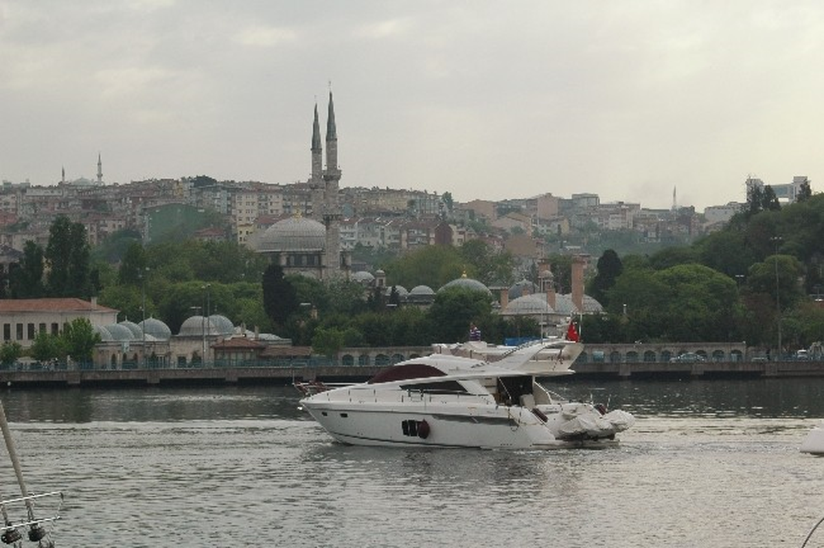 2. El Tekneler Haliç\'te Görücüye Çıkıyor