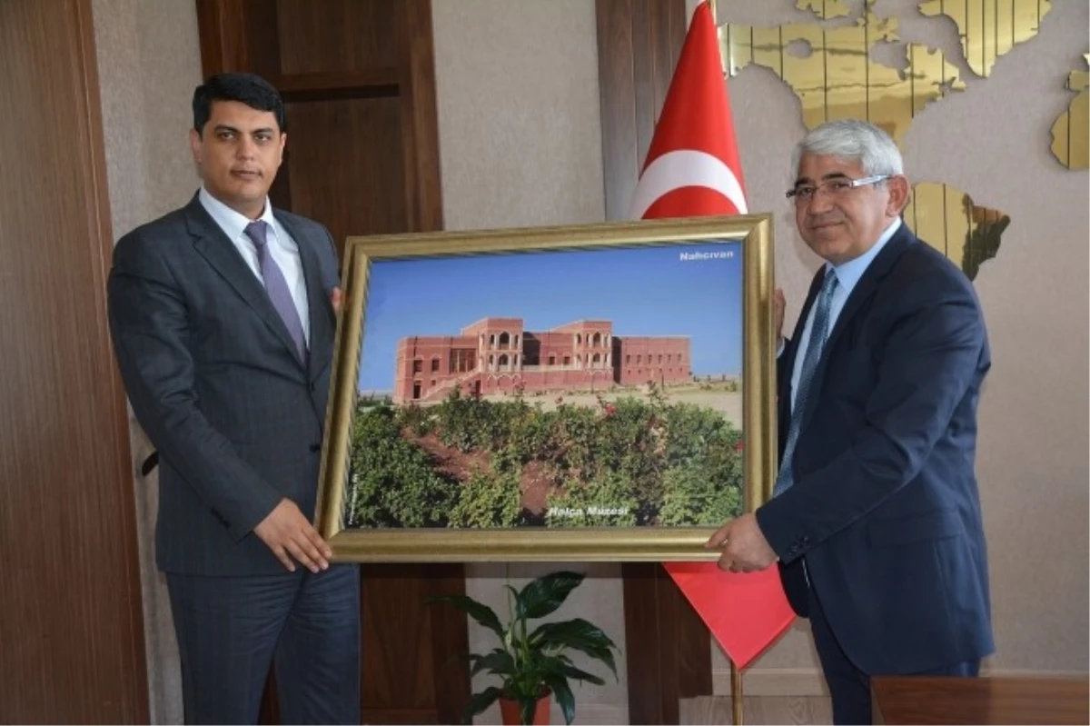 Azerbaycan Kars Başkonsolosu\'ndan Başkan Karaçantay\'a Ziyaret