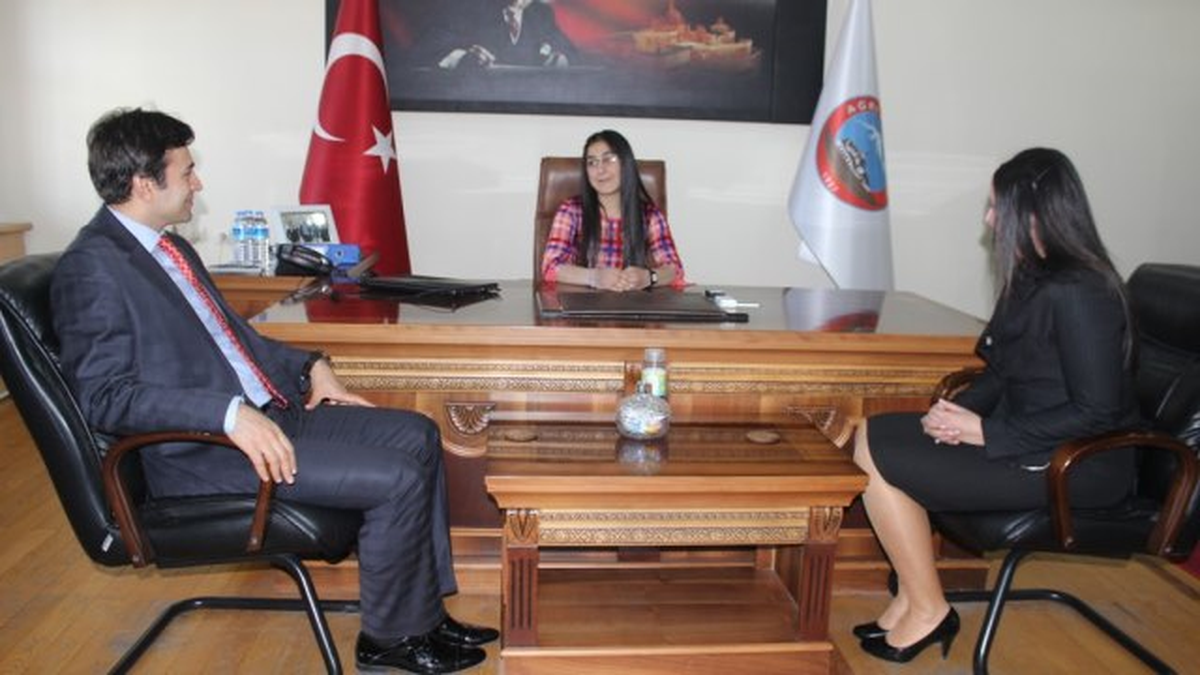 Başkan Ateş, 23 Nisan\'da Öğrencileri Kabul Etti