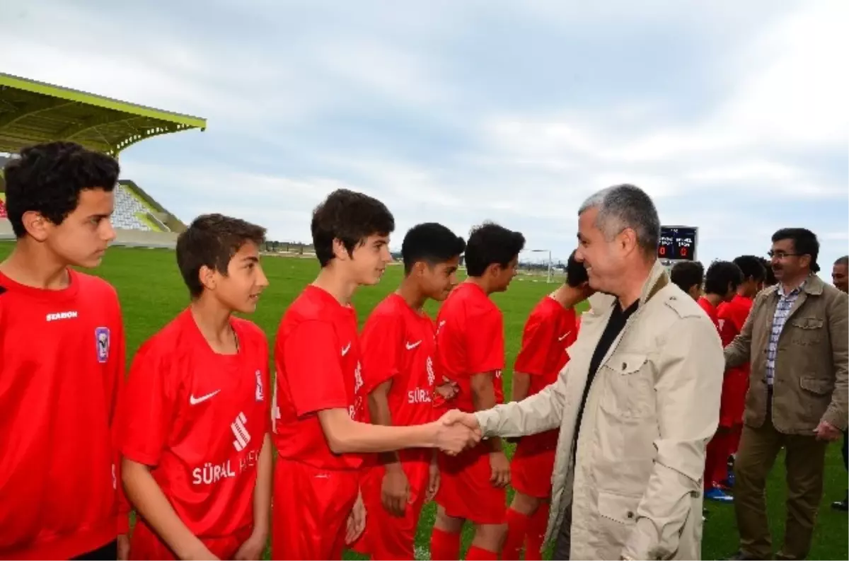 Başkan Sözen\'den U-14 Takımına Kutlama