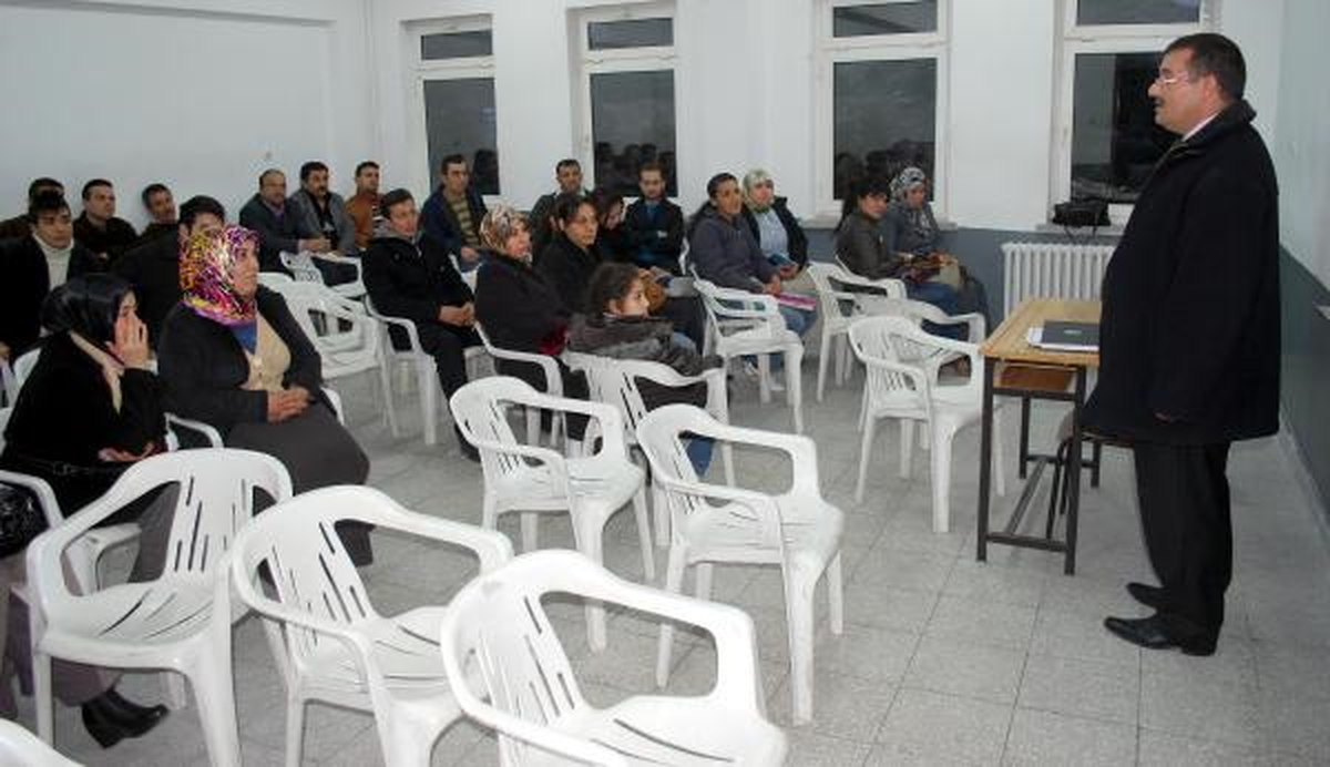Borçka\'da Hasta ve Yaşlı Refakatçiliği Kursu Başladı