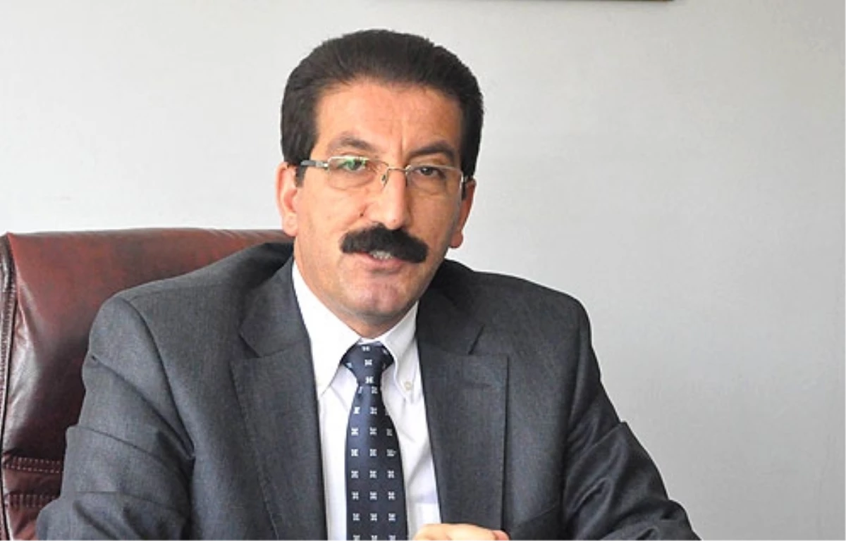 Çalışma Bakanı Çelik, Kesk Genel Başkanı Lami Özgen\'i Kabul Etti