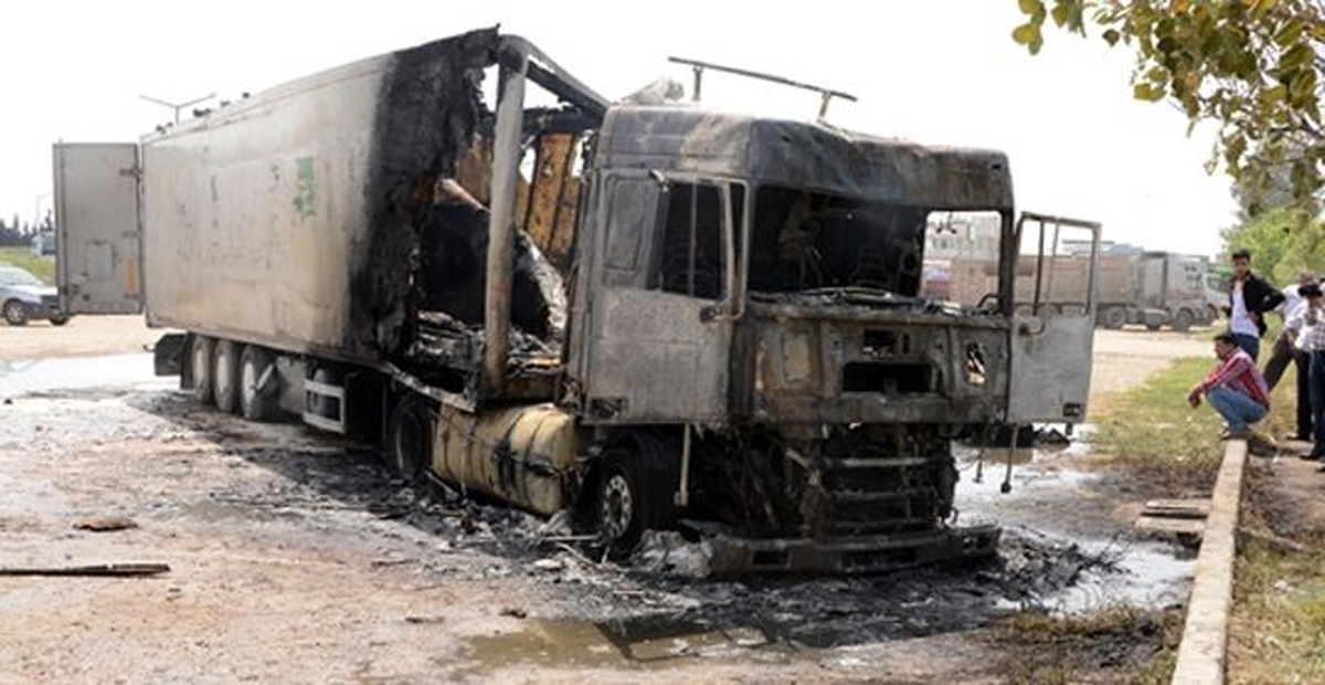 Cep Telefonu Kısa Devre Yaptı, TIR ile Sürücüsü Yandı