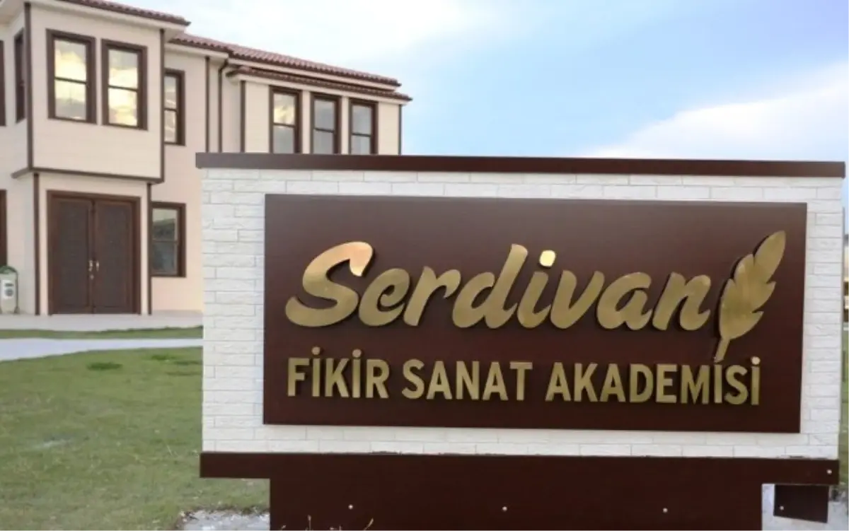 Doğu Marmara\'nın Tek Felsefe, Sanat ve Sosyal Bilimler Kitaplığı Serdivan Fikir ve Sanat...