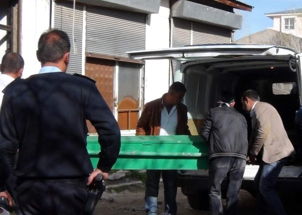 Erciş\'te Esnaf Ambarında Ölü Bulundu